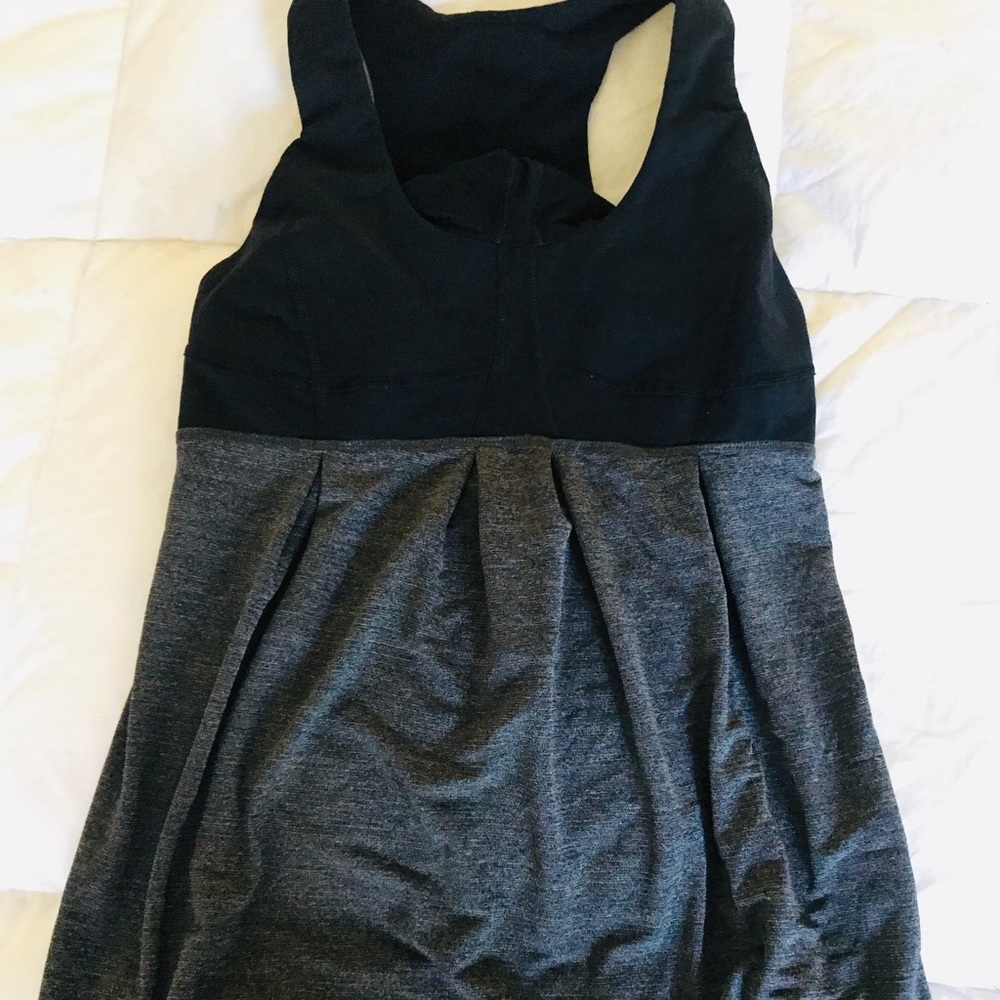 Lululemon tank top size 6